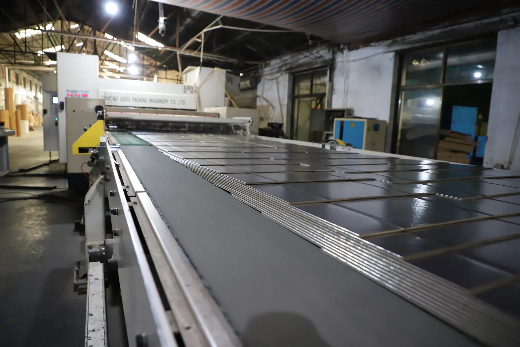 Yongtai laminated board cutting line